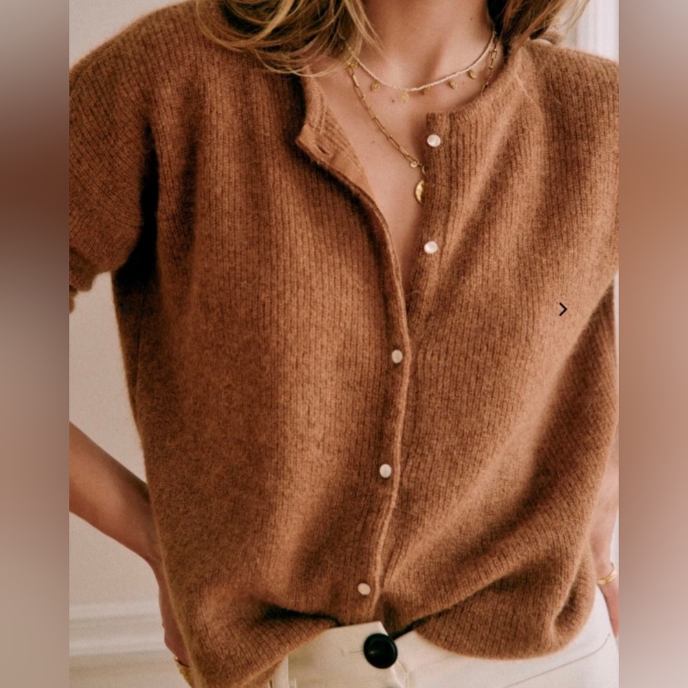 Sezane Gaspard Jumper in camel size small. No tags but never been worn.